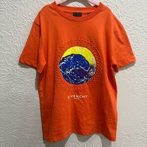 Givenchy Kids Orange Tee with Wave Graphic size 10